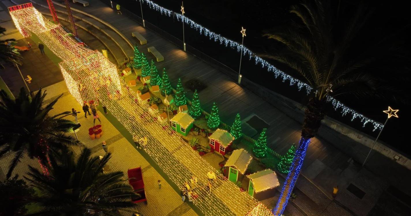 A magia do Natal chegou à Ribeira Brava (com fotos)