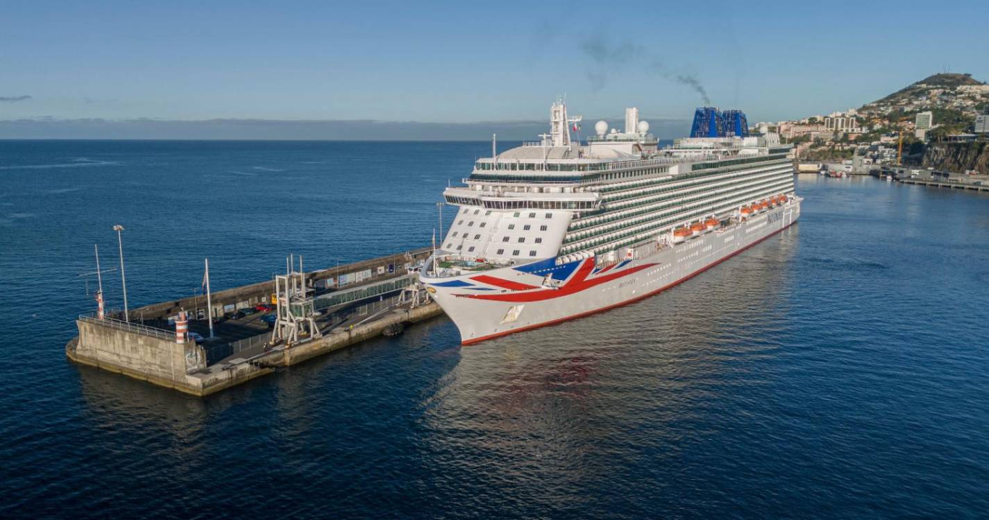 Britannia hoje no Porto do Funchal em mês que reserva mais duas escalas