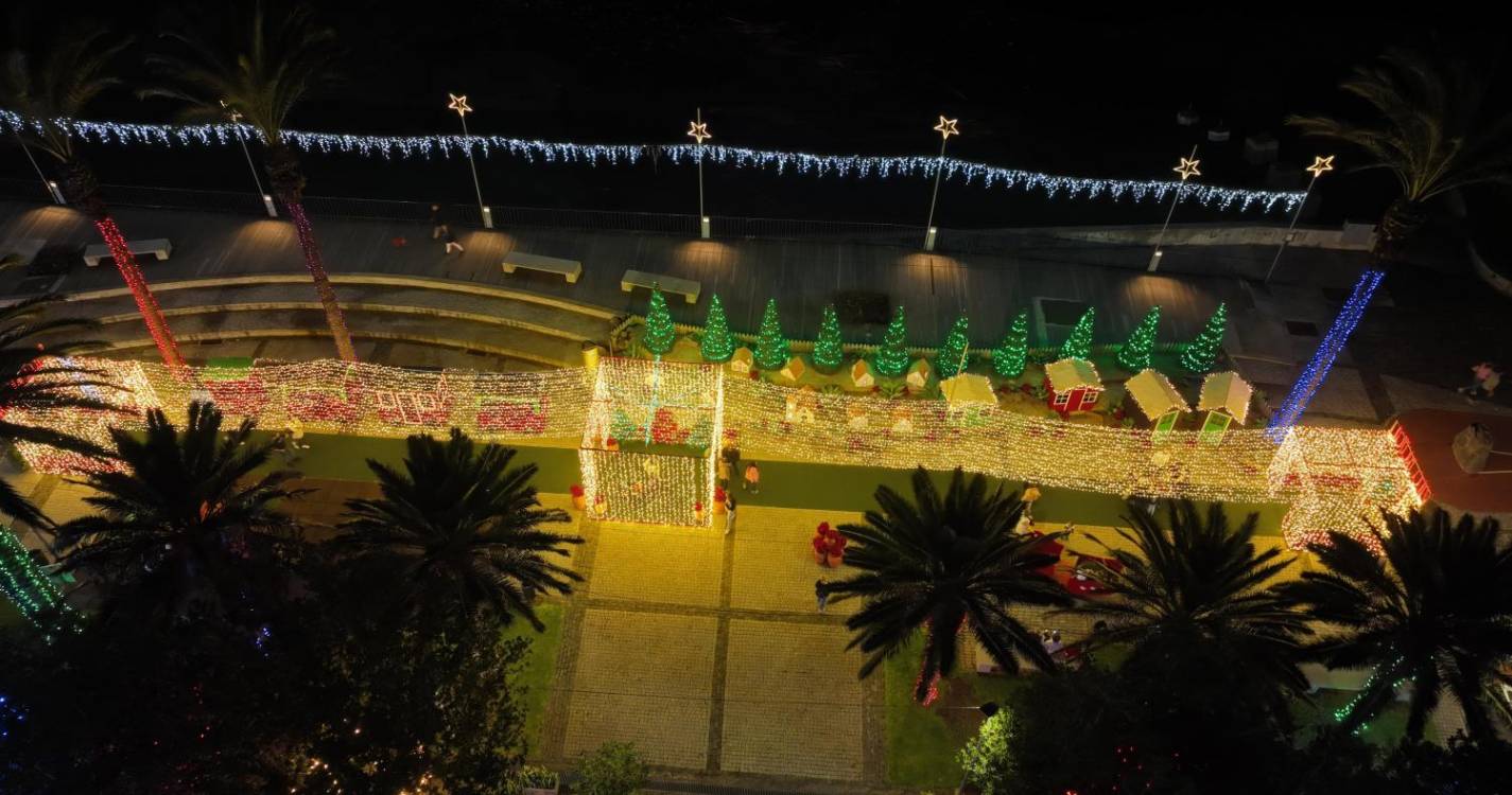 A magia do Natal chegou à Ribeira Brava (com fotos)