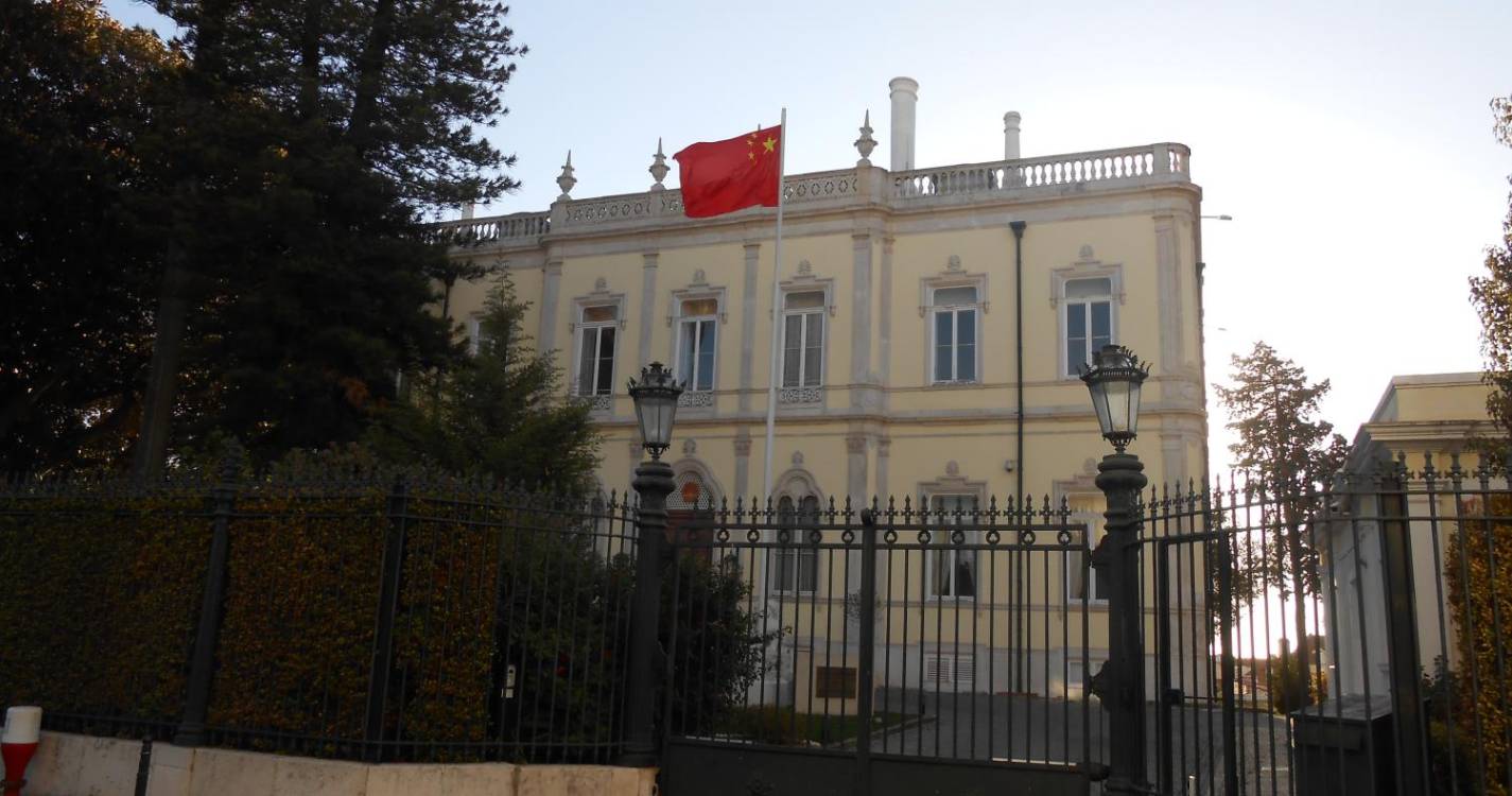 Embaixada chinesa em Portugal insta IL a cessar “apoio a separatistas” do Tibete