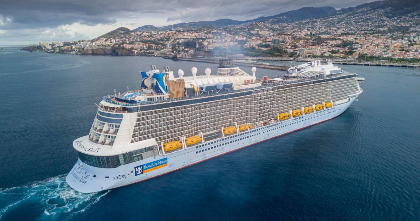 ‘Anthem of The Seas’ já está no Porto do Funchal