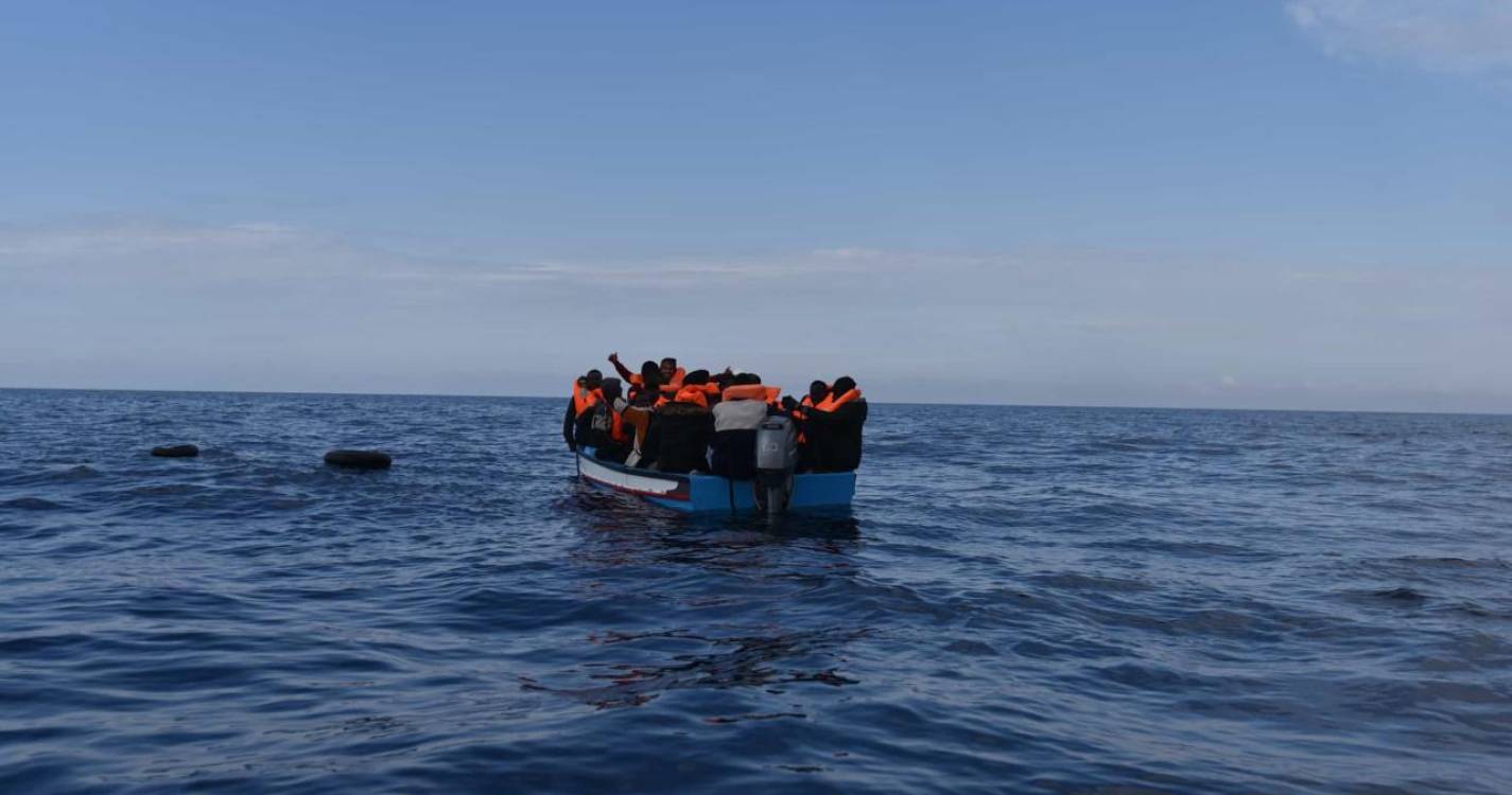 Migrações: Pelo menos 93 pessoas são resgatadas na costa das Ilhas Canárias