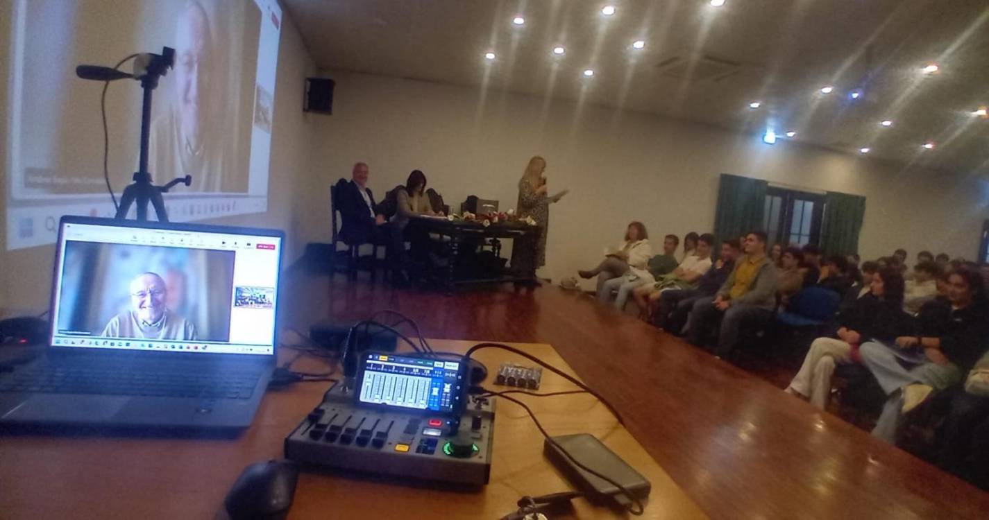 Bagão Félix deu aula online sobre Estado Social aos alunos da Francisco Franco