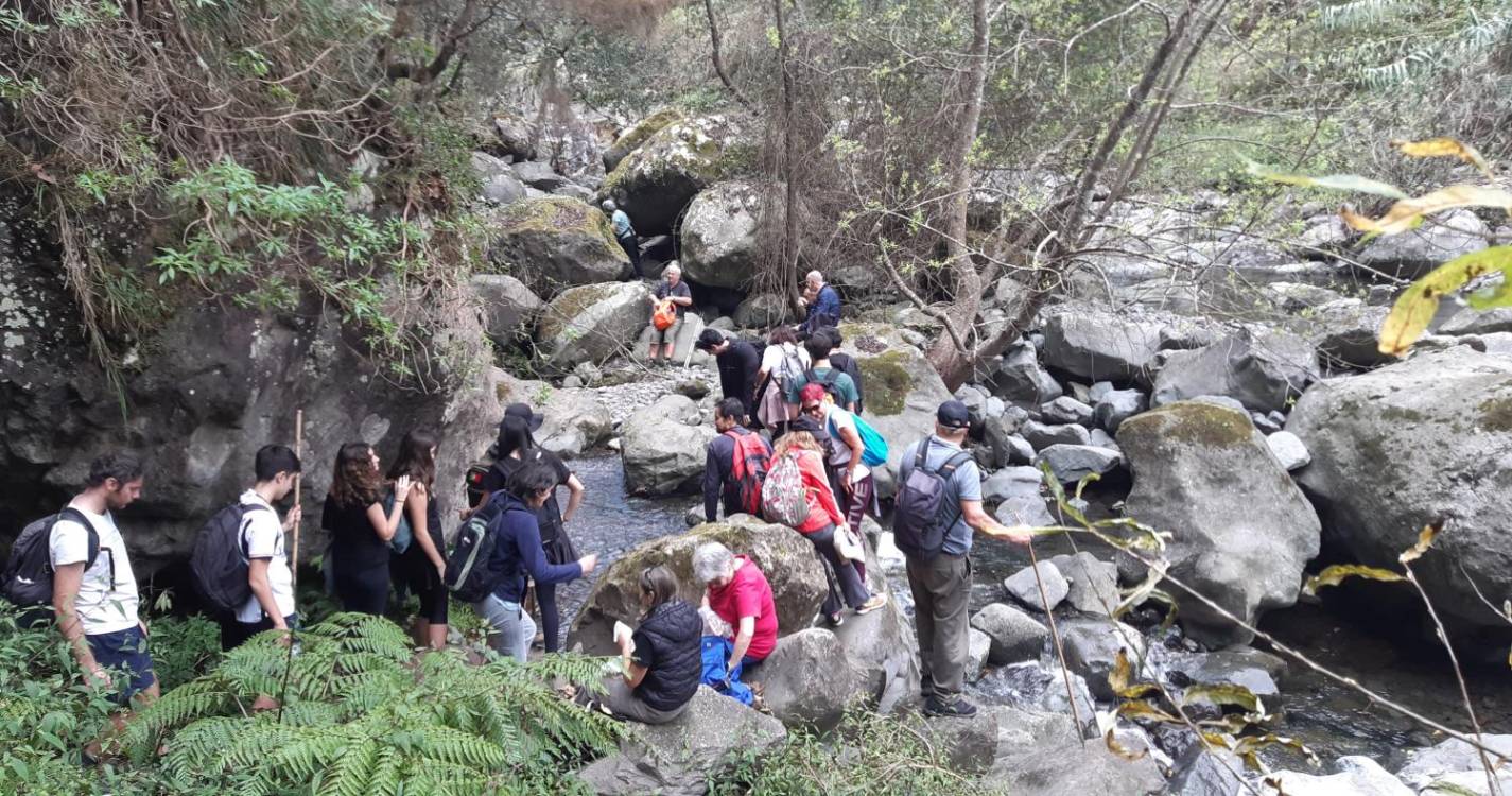 Clube de Ecologia Barbusano ‘leu’ paisagem natural do Porto da Cruz