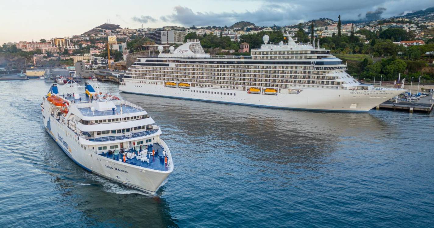 Seven Seas Grandeur abrilhanta hoje Porto do Funchal