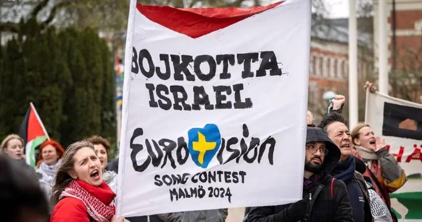 Manifestantes invadem televisão pública finlandesa para pedir boicote à Eurovisão