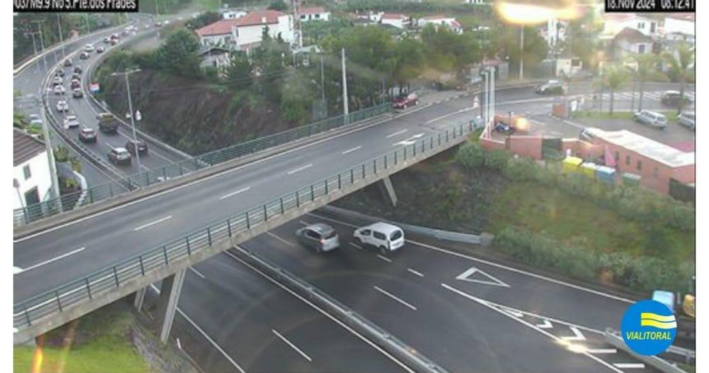 Acidente na Ponte dos Frades congestiona trânsito