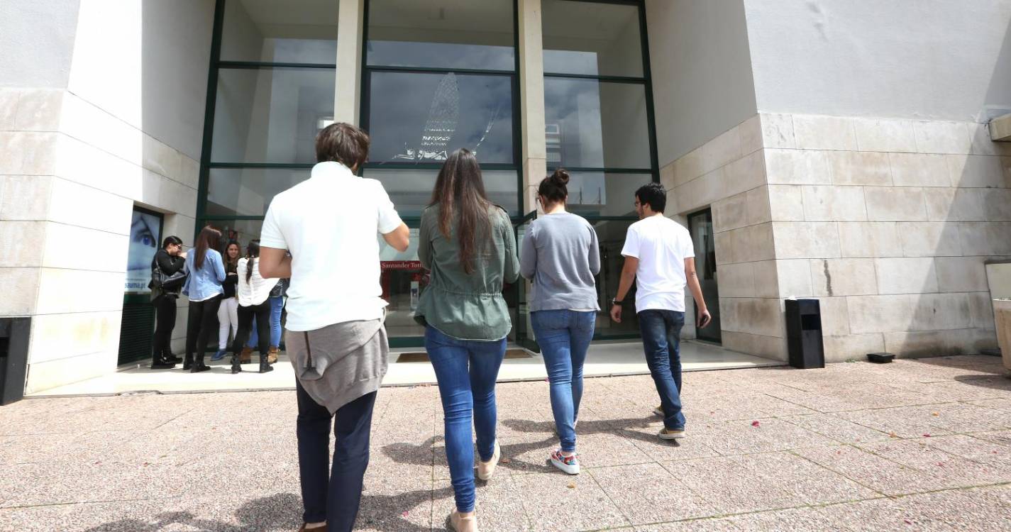 Universidade da Madeira capacita comunidade para a intervenção em programas de voluntariado