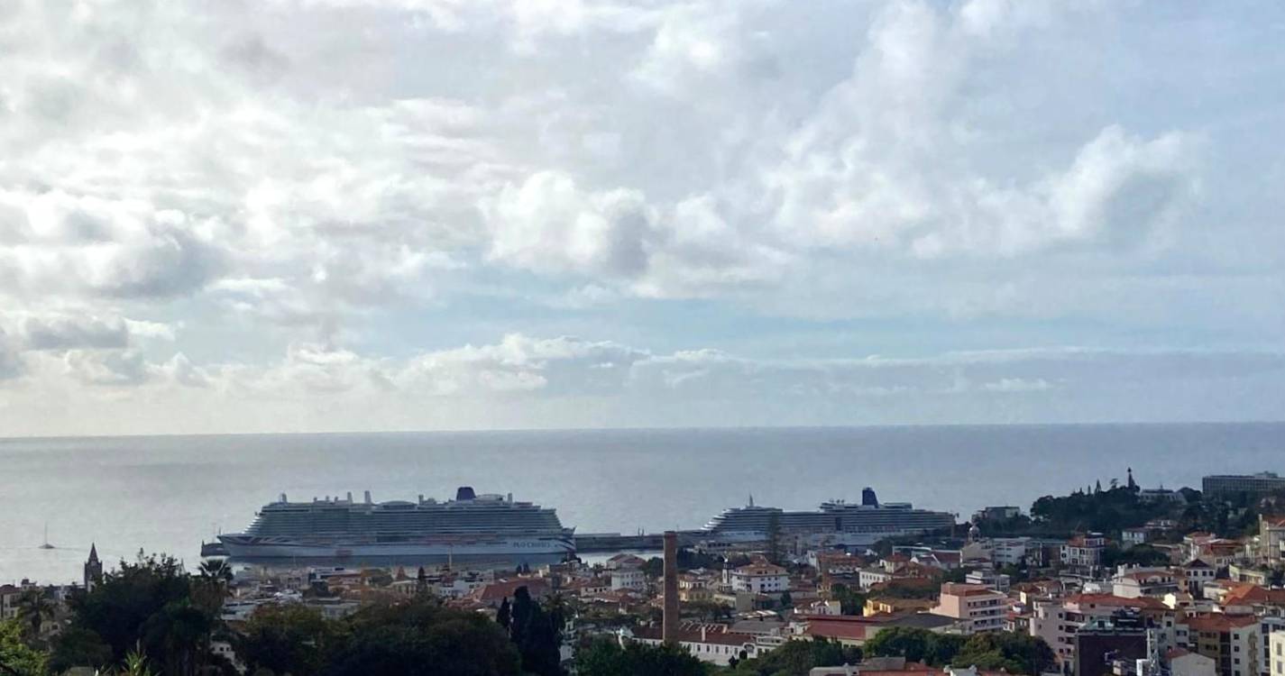 Porto do Funchal recebe dois navios que trazem mais de 9.400 pessoas