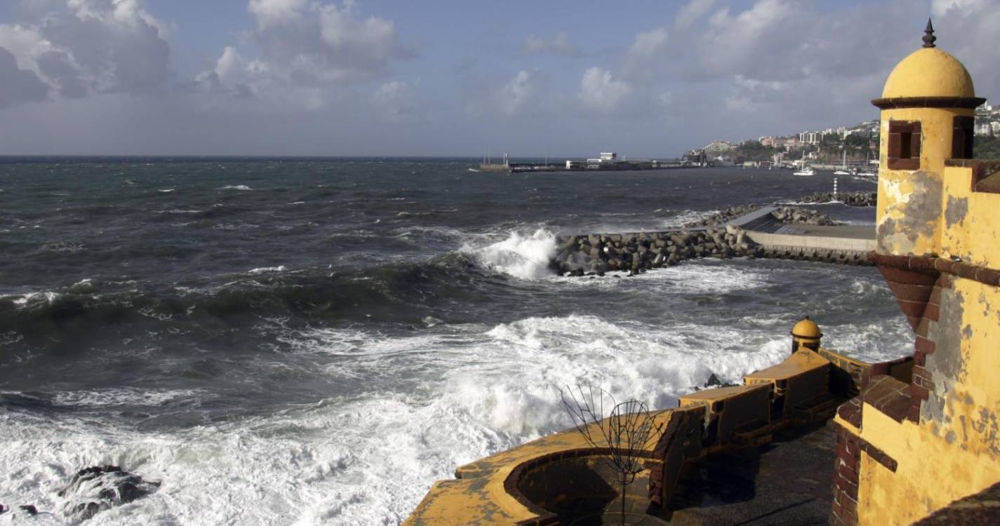 Capitania do Porto do Funchal alerta para vento forte