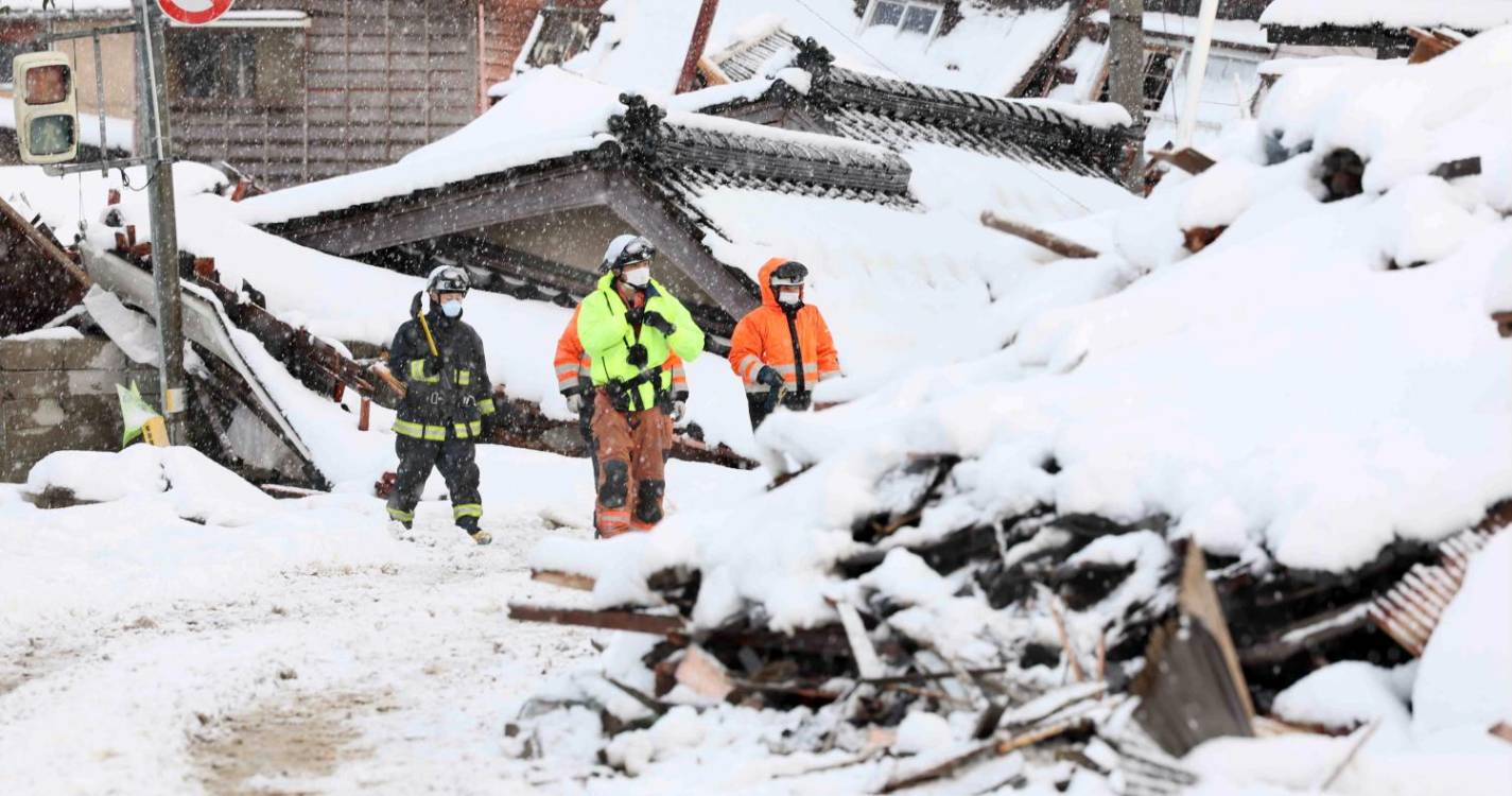 Número de mortos após sismo no Japão subiu para 202