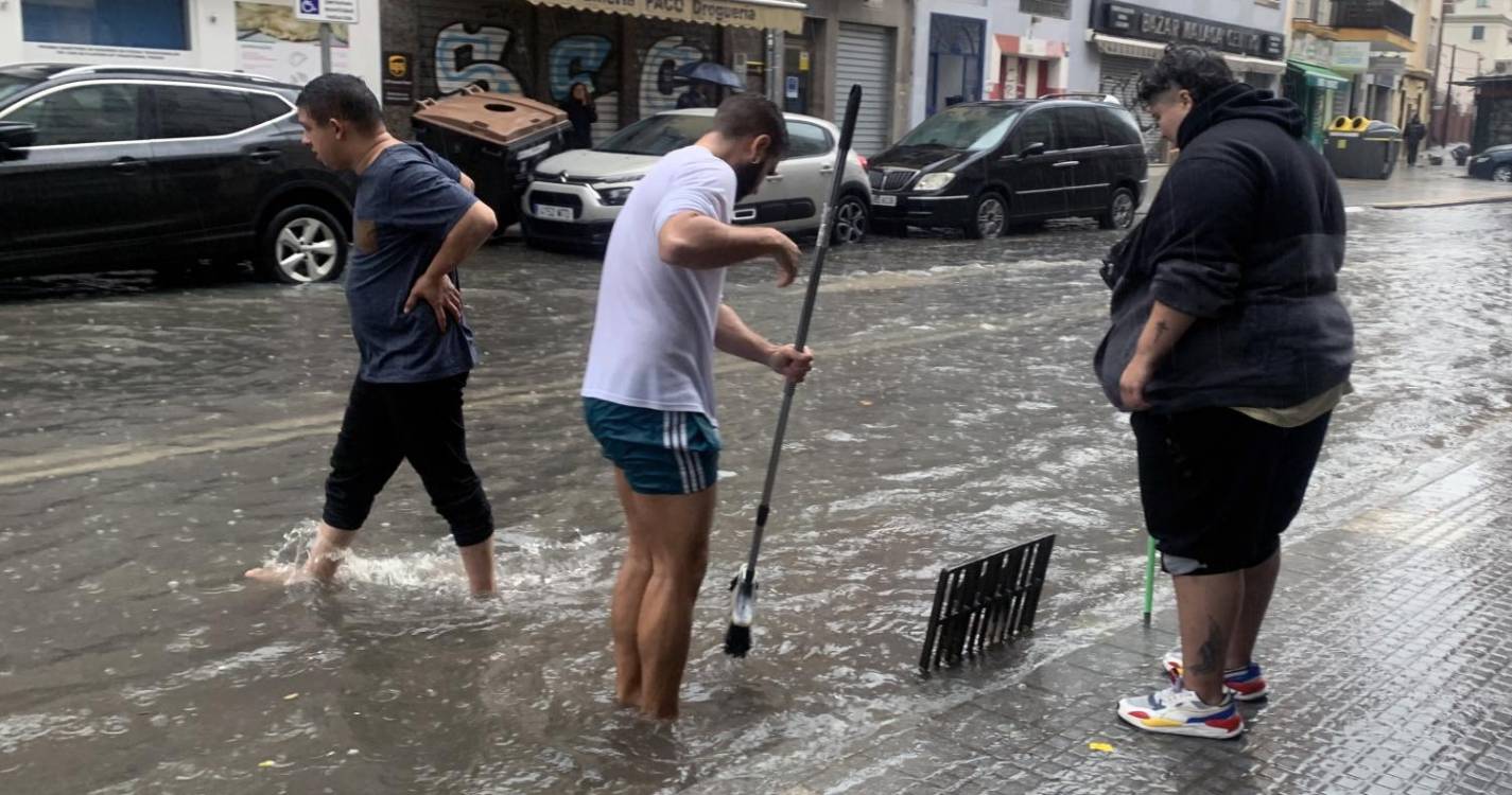 Málaga no ‘vermelho’ sob efeito de chuva forte