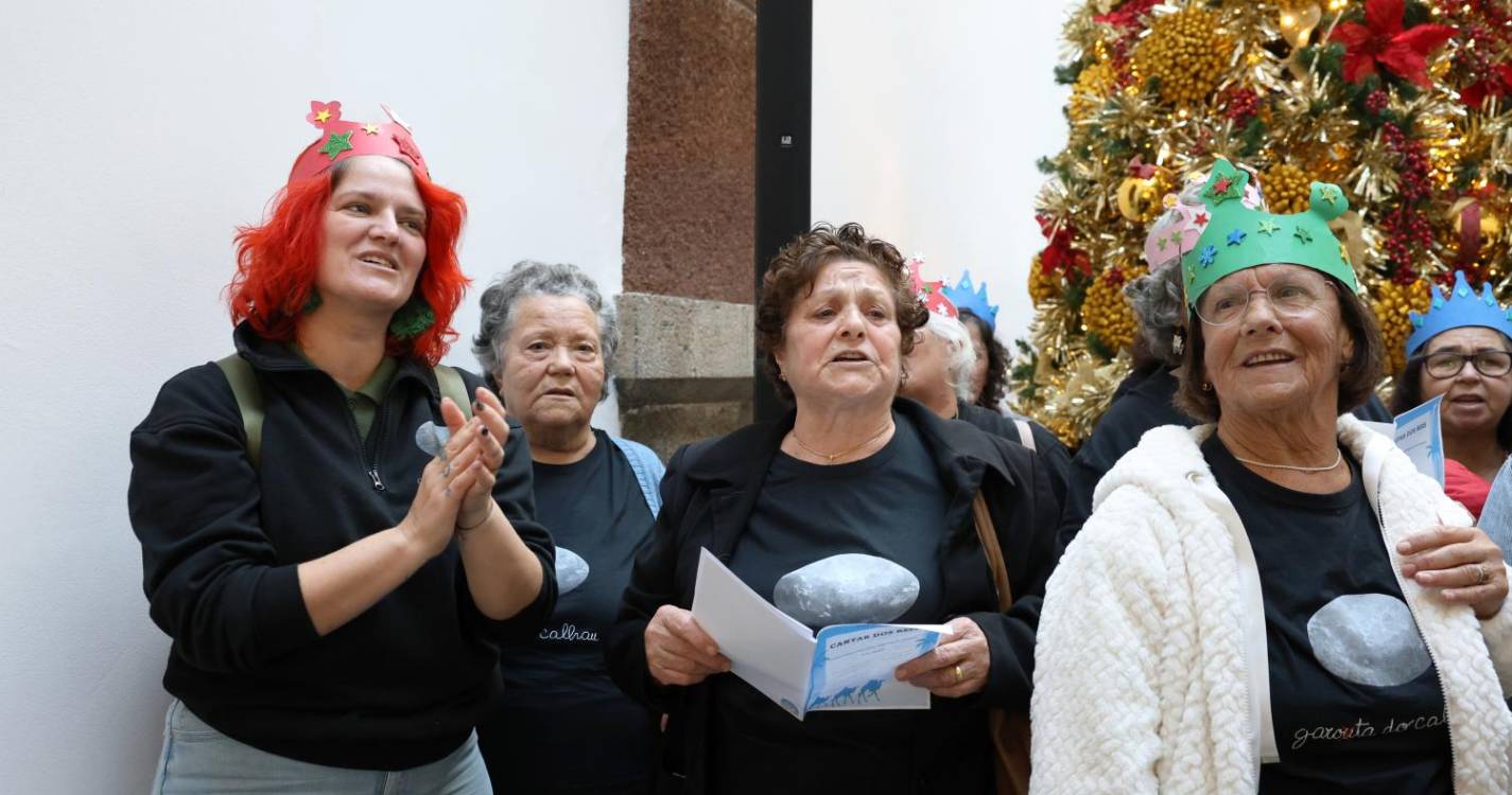 Garouta do Calhau ‘cantou os Reis’ na Assembleia