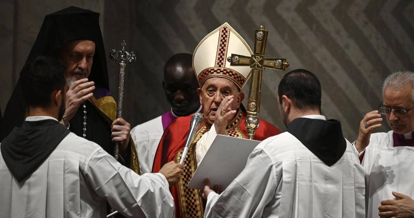 Papa pede “uma Igreja e uma sociedade abertas” no dia de São Pedro e São Paulo