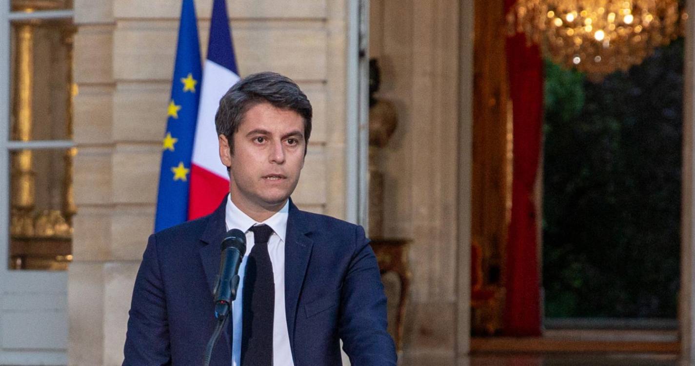 França: Macron recusa demissão de primeiro-ministro do país