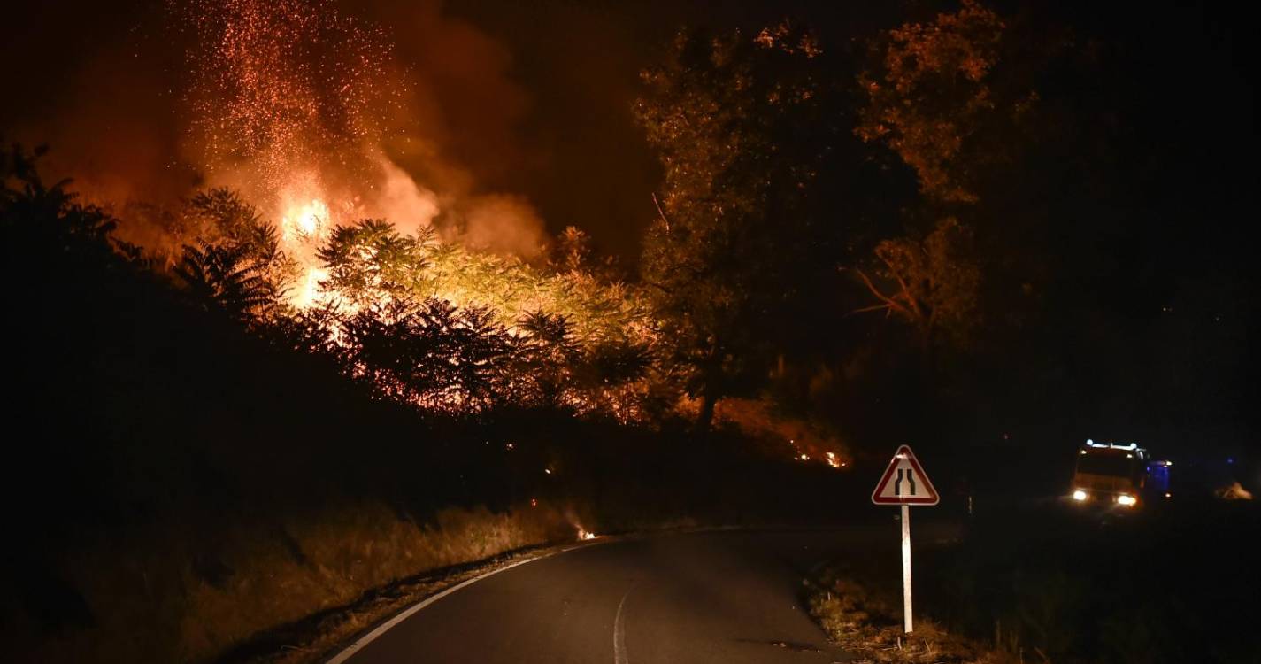 Mais de 90 concelhos de dez distritos do continente em perigo máximo de incêndio