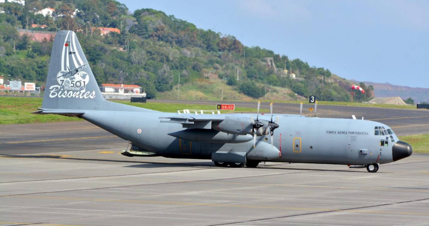 Avião com 16 portugueses e familiares repatriados do Líbano chega hoje a Lisboa