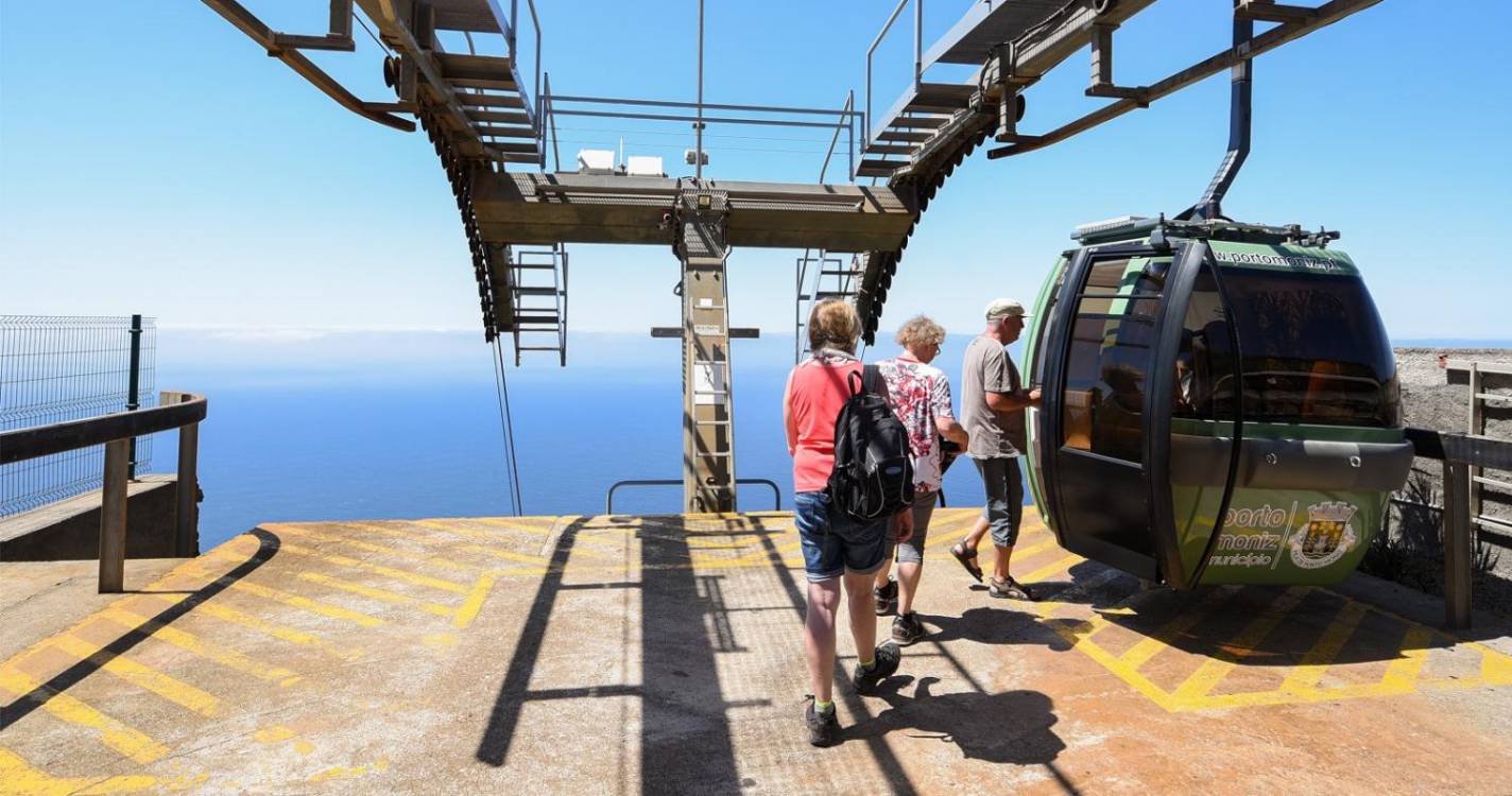 Derrocada assusta condutor nas Achadas da Cruz