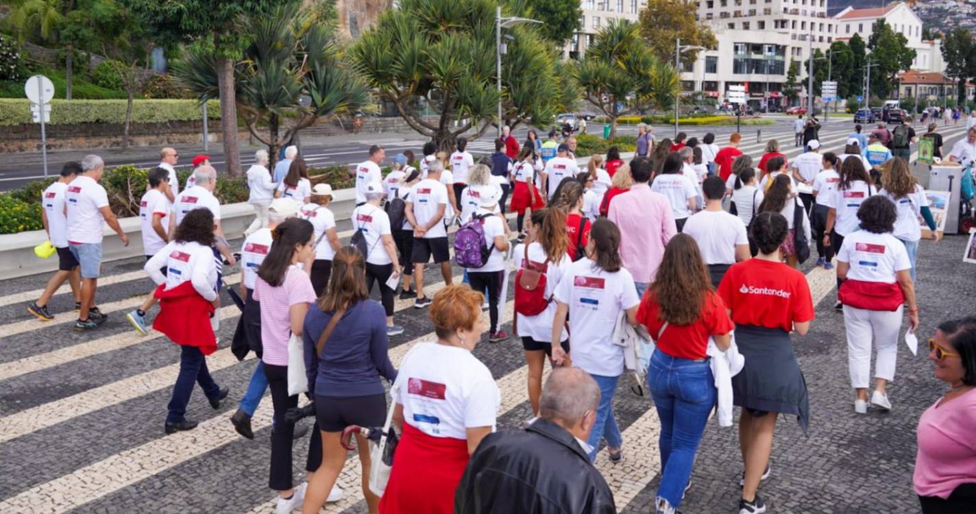 Cerca de 70 pessoas juntam-se à caminhada nacional a assinalar o Dia Mundial do AVC no Funchal