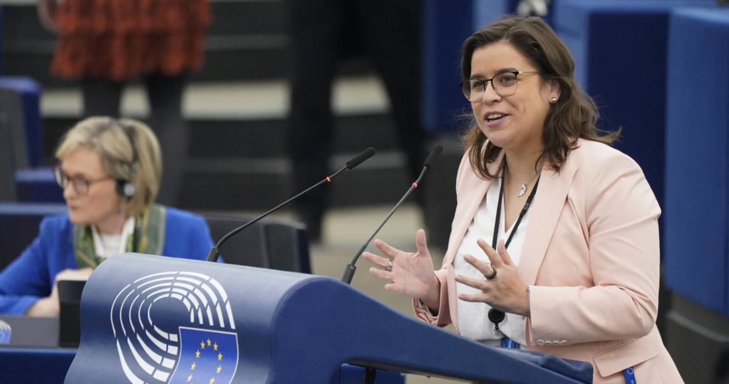 Parlamento Europeu “fez história” ao aprovar Lei do Restauro da Natureza, diz eurodeputada Sara Cerdas
