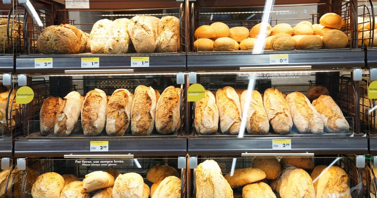 Preço do pão deve aumentar em 2025 com subida de custos e salário mínimo