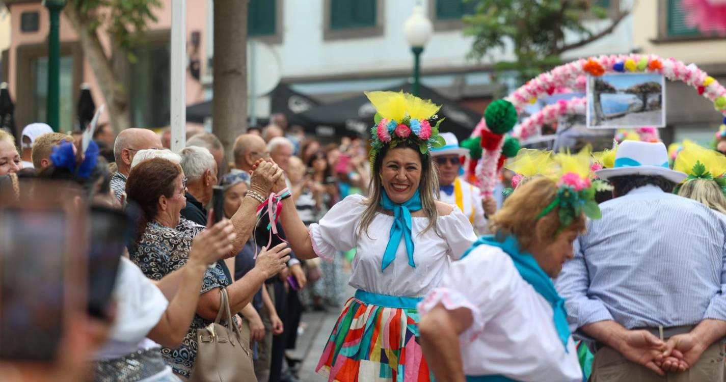 Marchas Populares nas ruas do Funchal (com fotos)