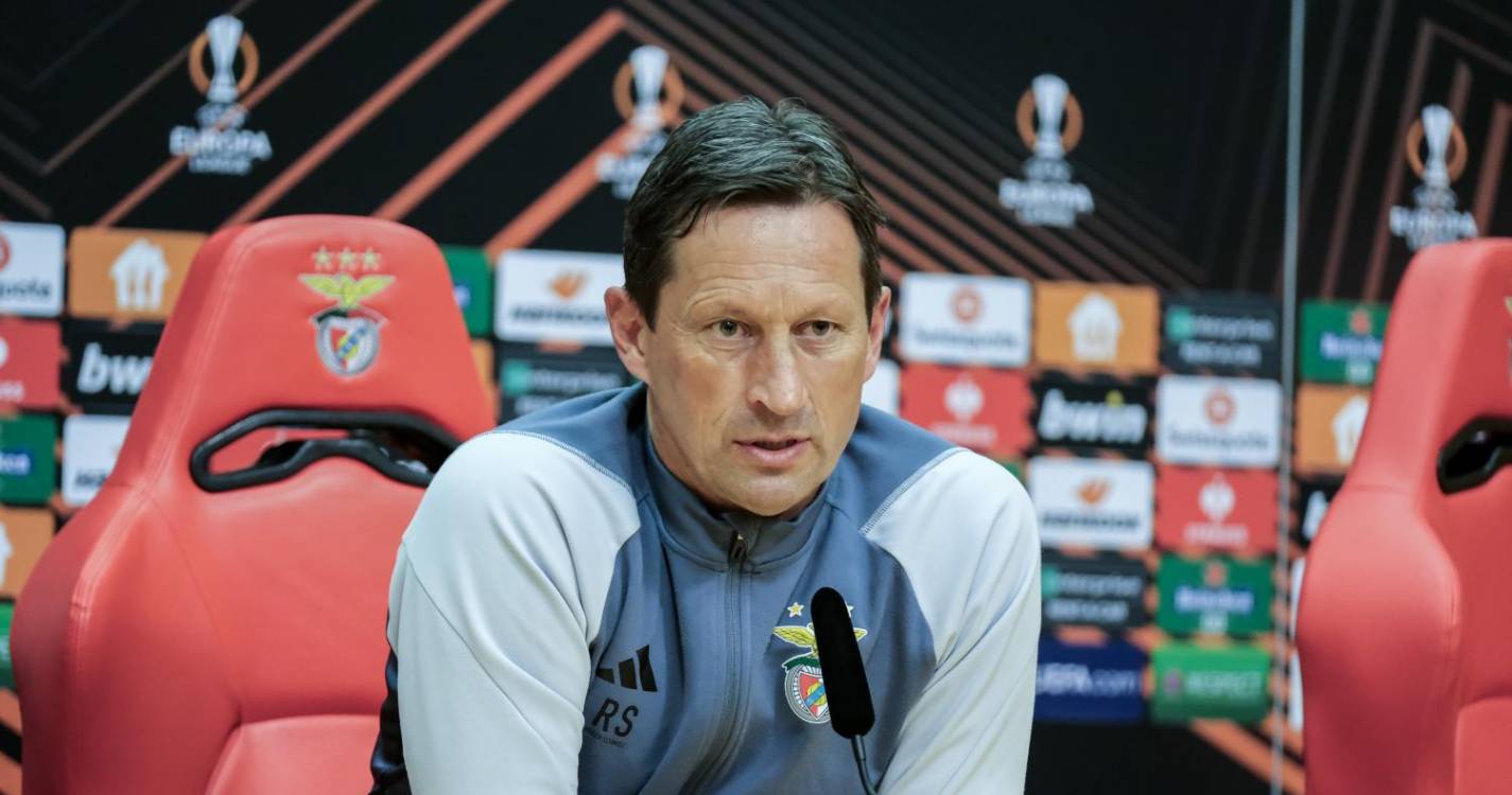 LE: Schmidt considera “justo” adeptos de Benfica e Marselha assistirem aos jogos