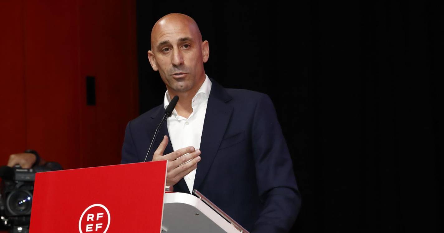 FIFA confirma suspensão de três anos imposta a Luis Rubiales