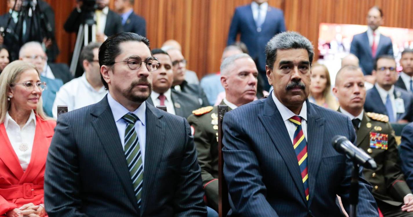 Venezuela: Maduro diz que recusa entregar o poder “à oligarquia e ao fascismo”