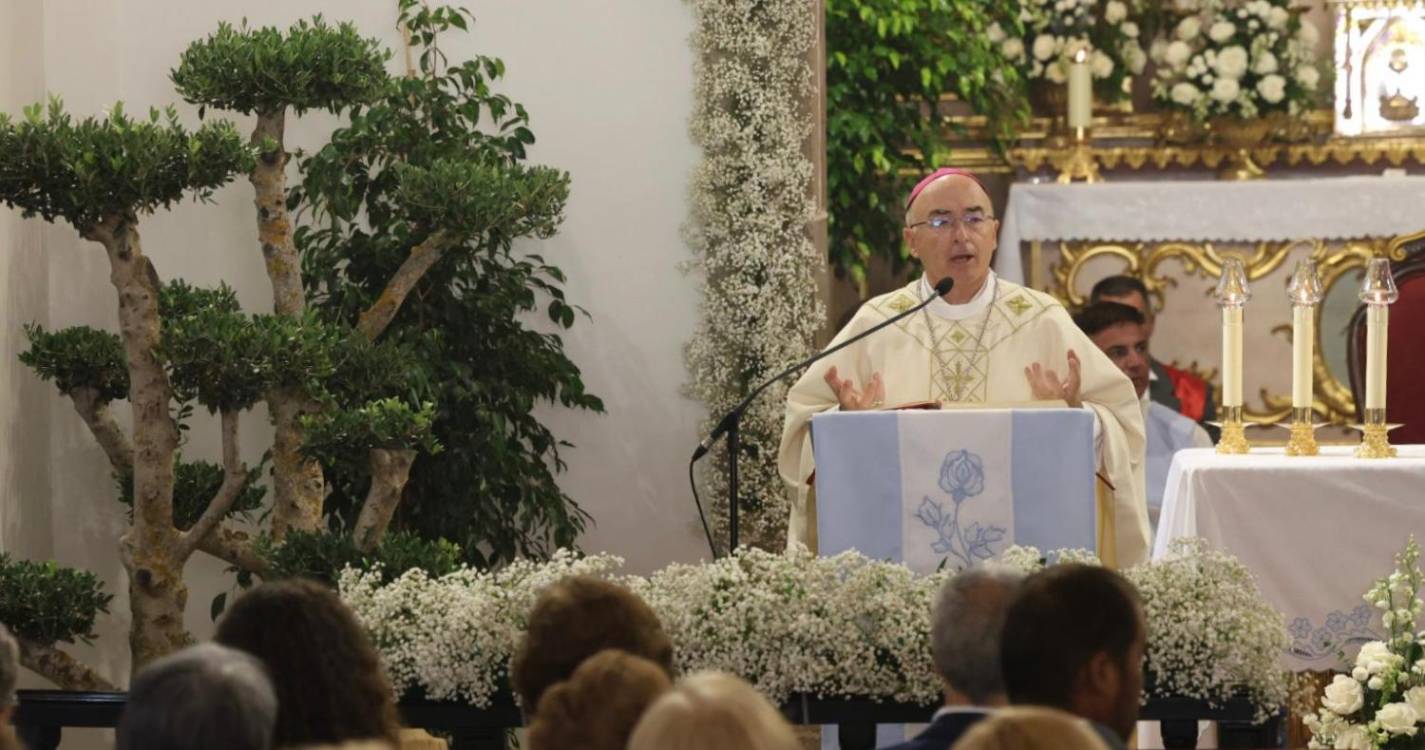 Milhares na Festa de Nossa Senhora do Rosário (com fotos)