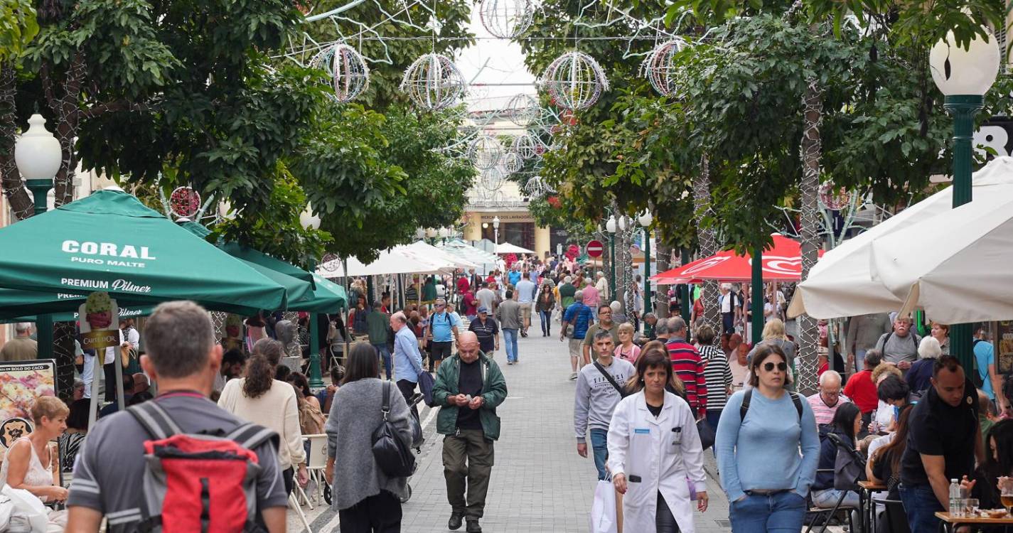 JM e 88.8 JMFM estão hoje na Fernão de Ornelas, a rua que ‘leva’ à Festa