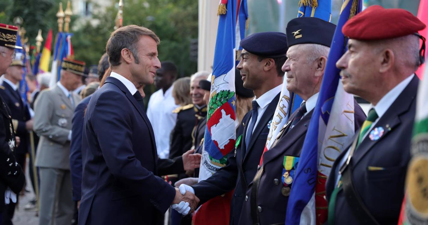 Paris comemora 80 anos da libertação, Macron celebra uma França que ultrapassa divisões