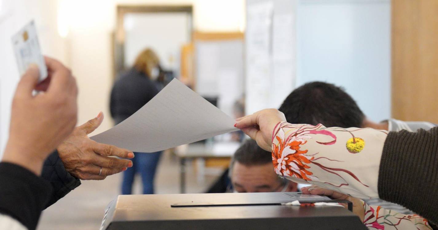 Açores: Região vai hoje a votos para escolher novo parlamento regional