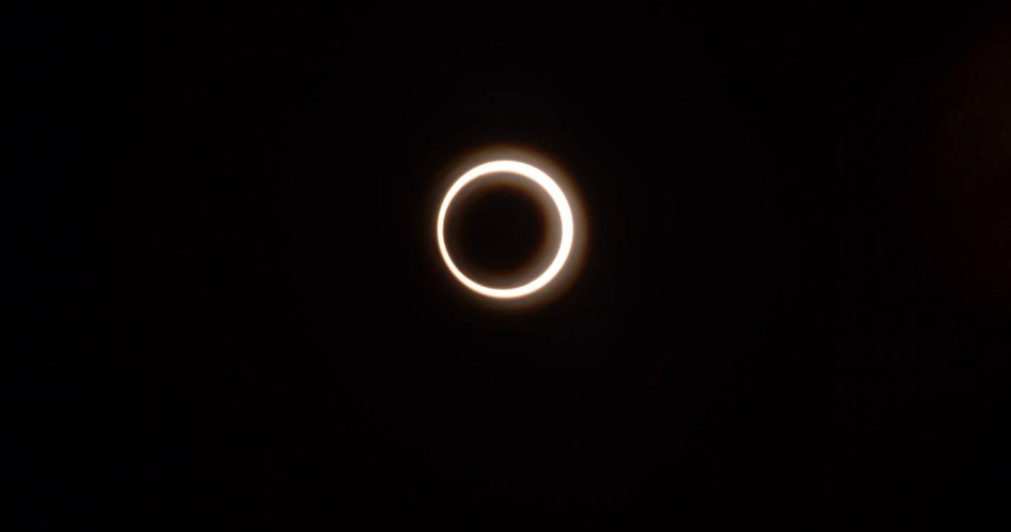 Eclipse com “anel de fogo” encanta extremo sul da América