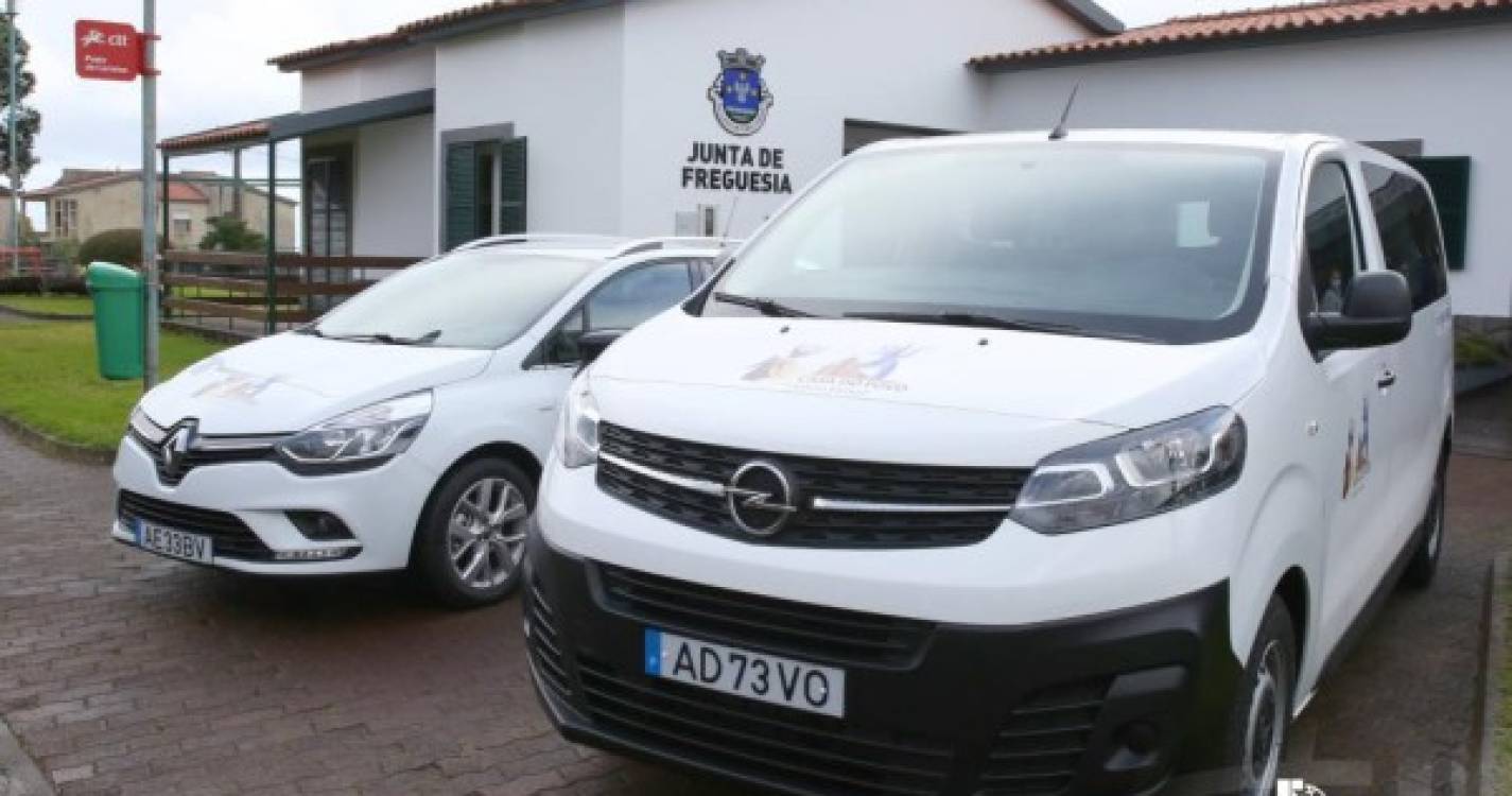 Governo Regional entregou duas viaturas à Casa do Povo do Porto Moniz