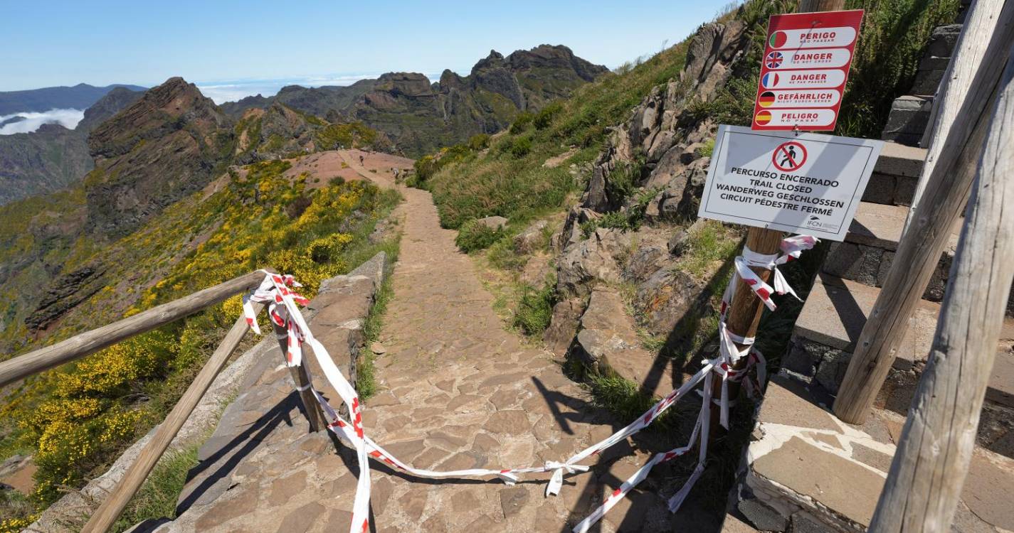 Concluídos trabalhos de recuperação de troço da Vereda do Pico Ruivo