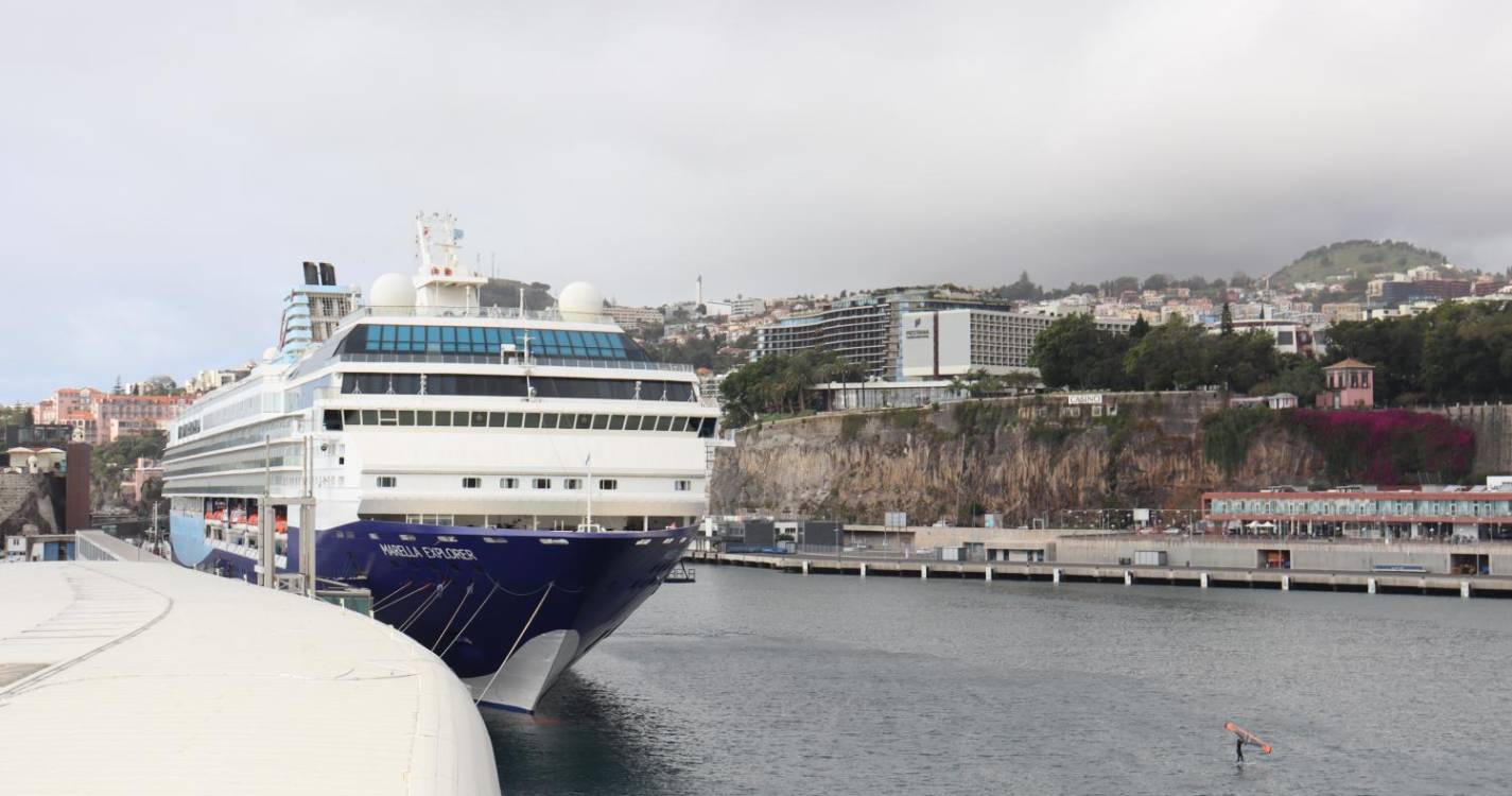 Funchal recebe o Marella Explorer com 2.684 pessoas a bordo