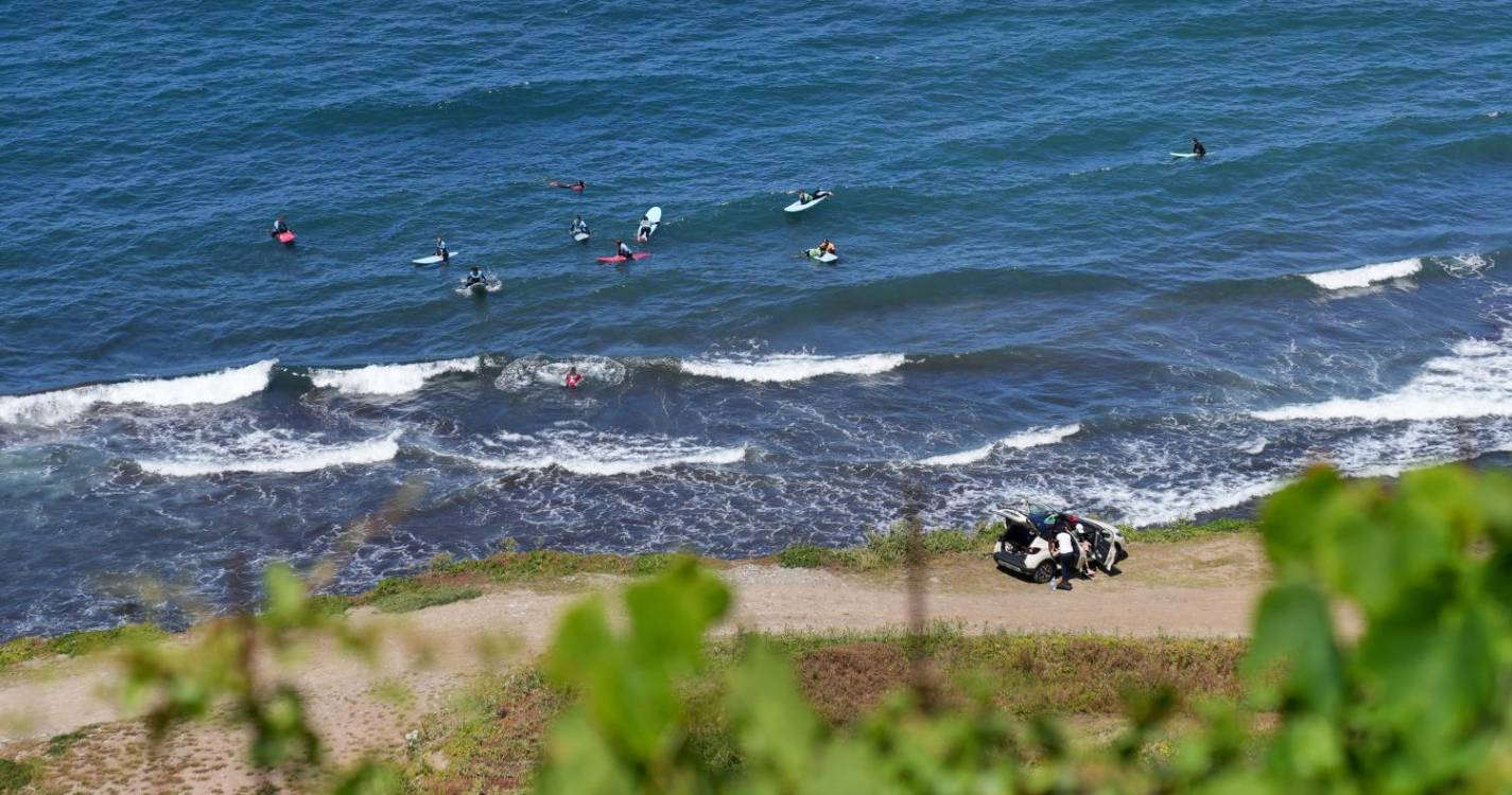 Queda na Praia da Maiata mobiliza bombeiros