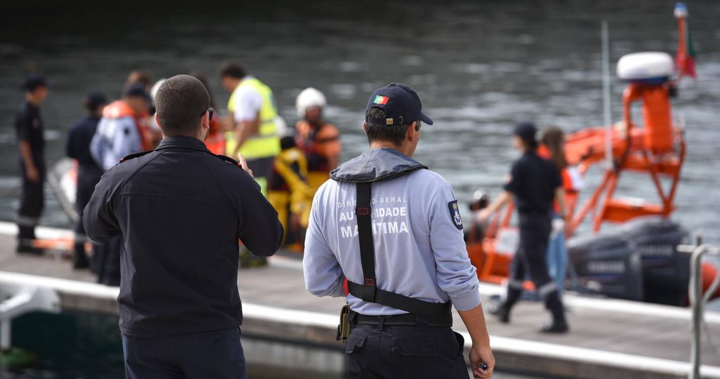 Homem morre após sofrer queda de vários metros junto à promenade do Lido