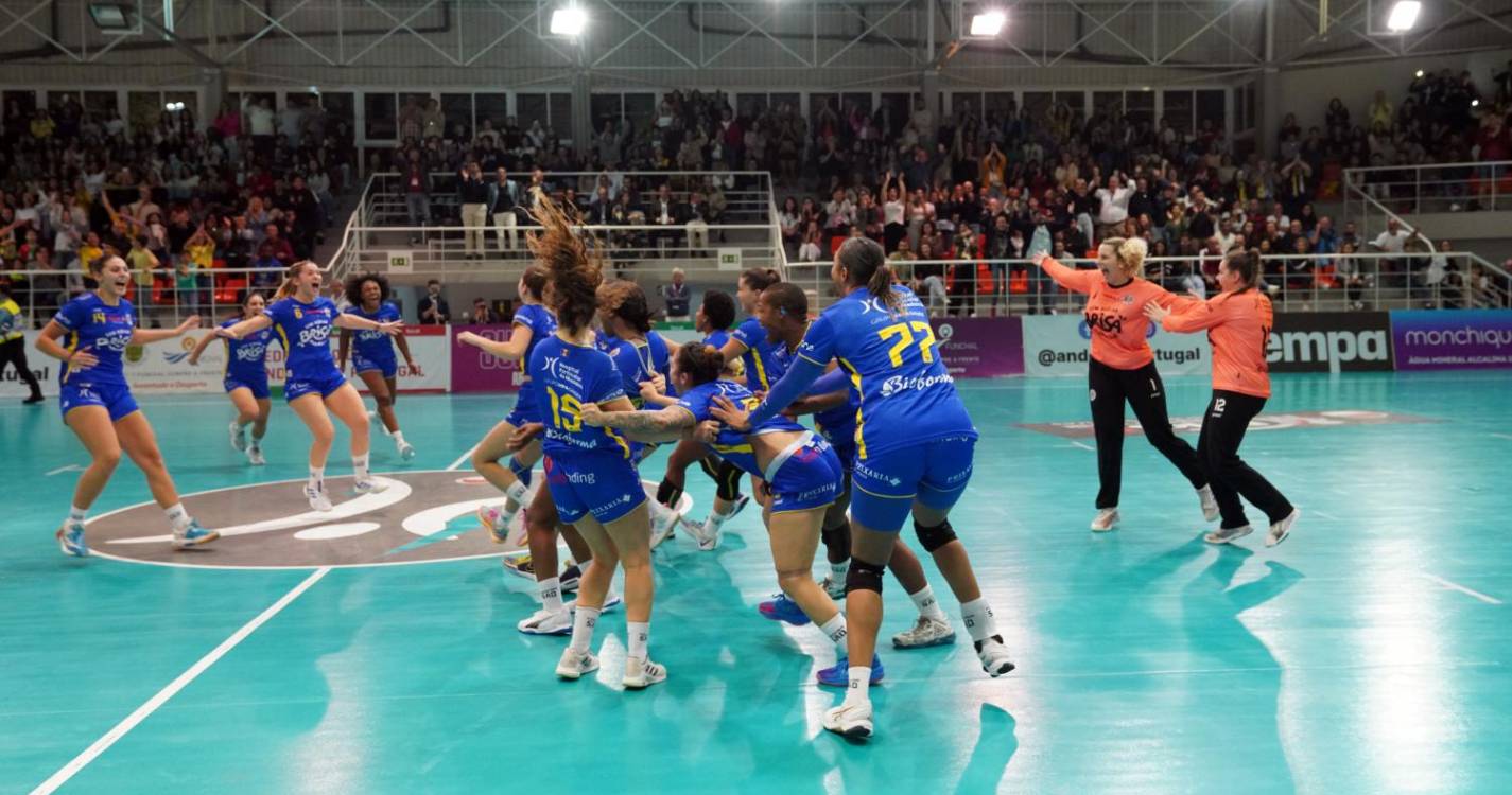 Veja algumas imagens da conquista da Supertaça pela equipa feminina do Madeira SAD