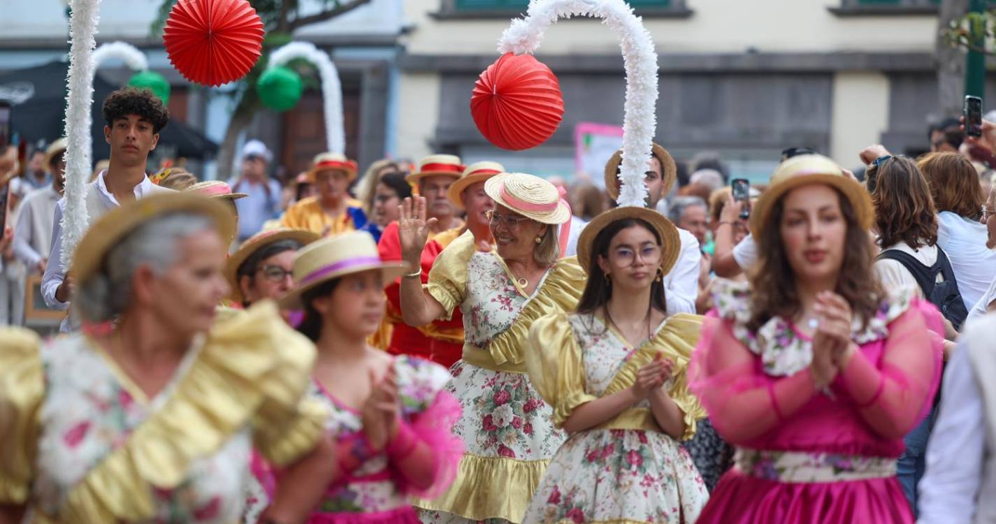 Marchas Populares nas ruas do Funchal (com fotos)