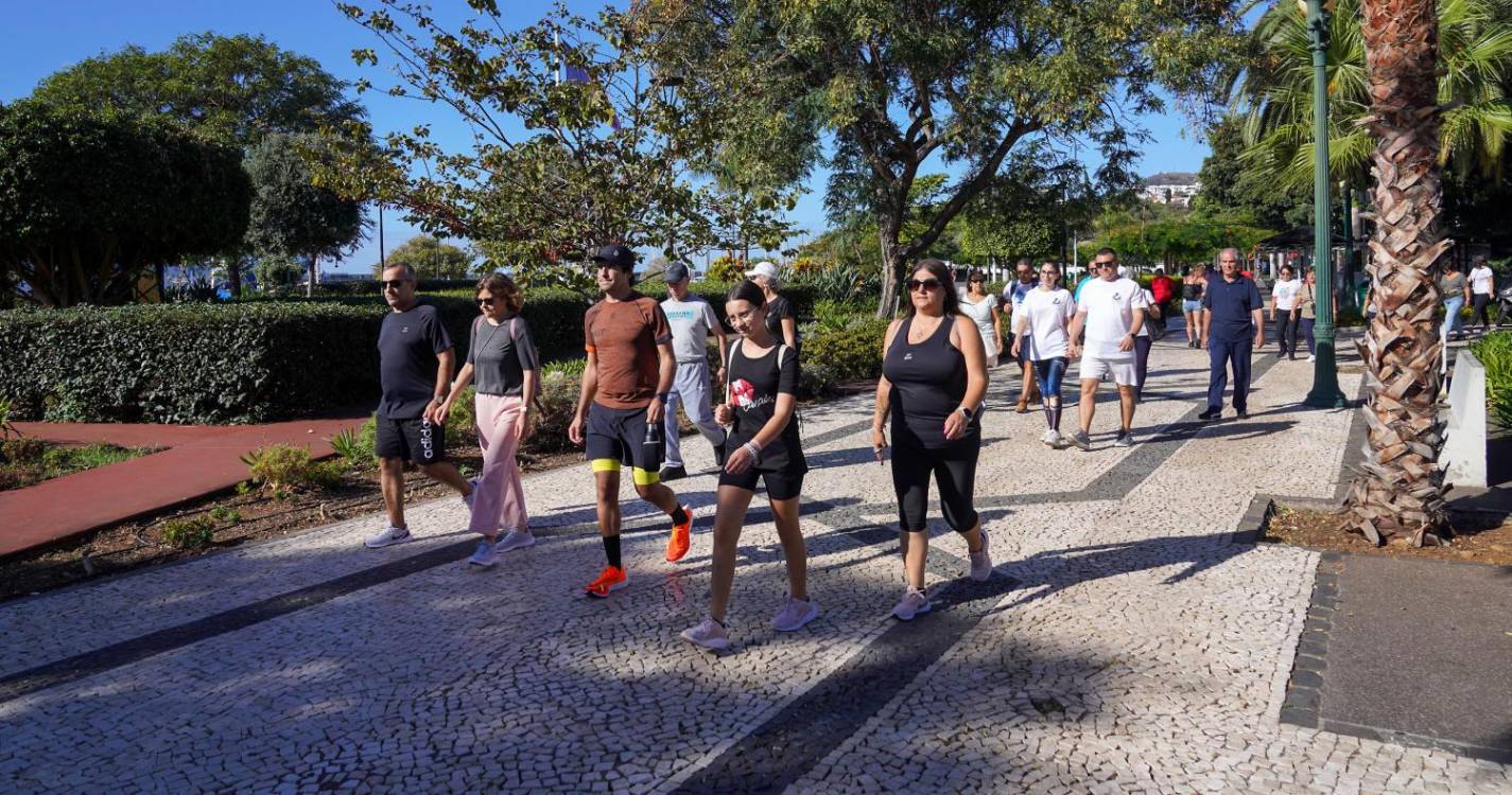 Dezenas reúnem-se para caminhada ‘pelo coração’ no Funchal