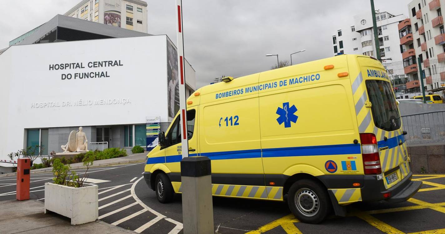 Dois doentes transferidos do Centro de Saúde de Machico para o hospital