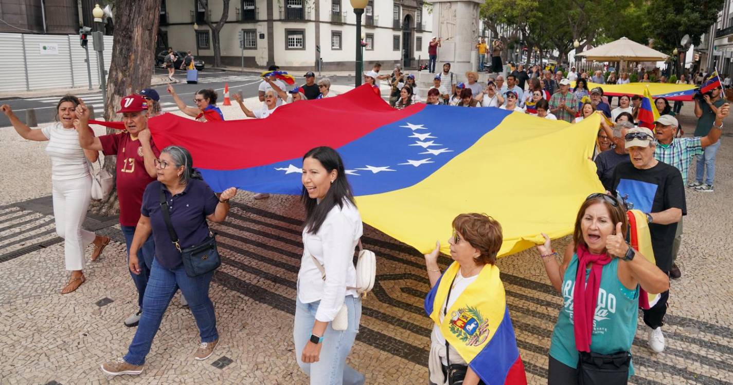 Venezuelanos manifestam-se no Funchal contra governo de Nicolás Maduro