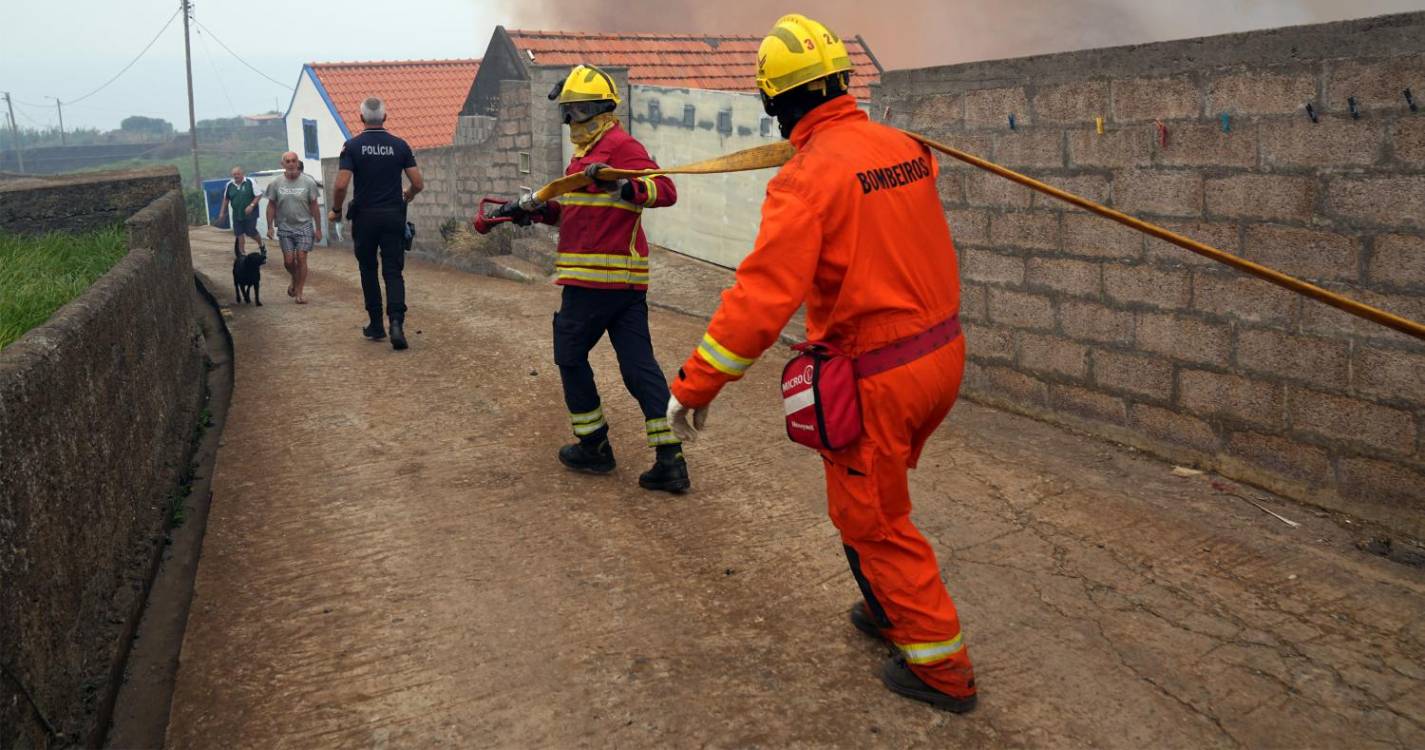 Região disponibilizou ajuda para o combate aos incêndios no Continente