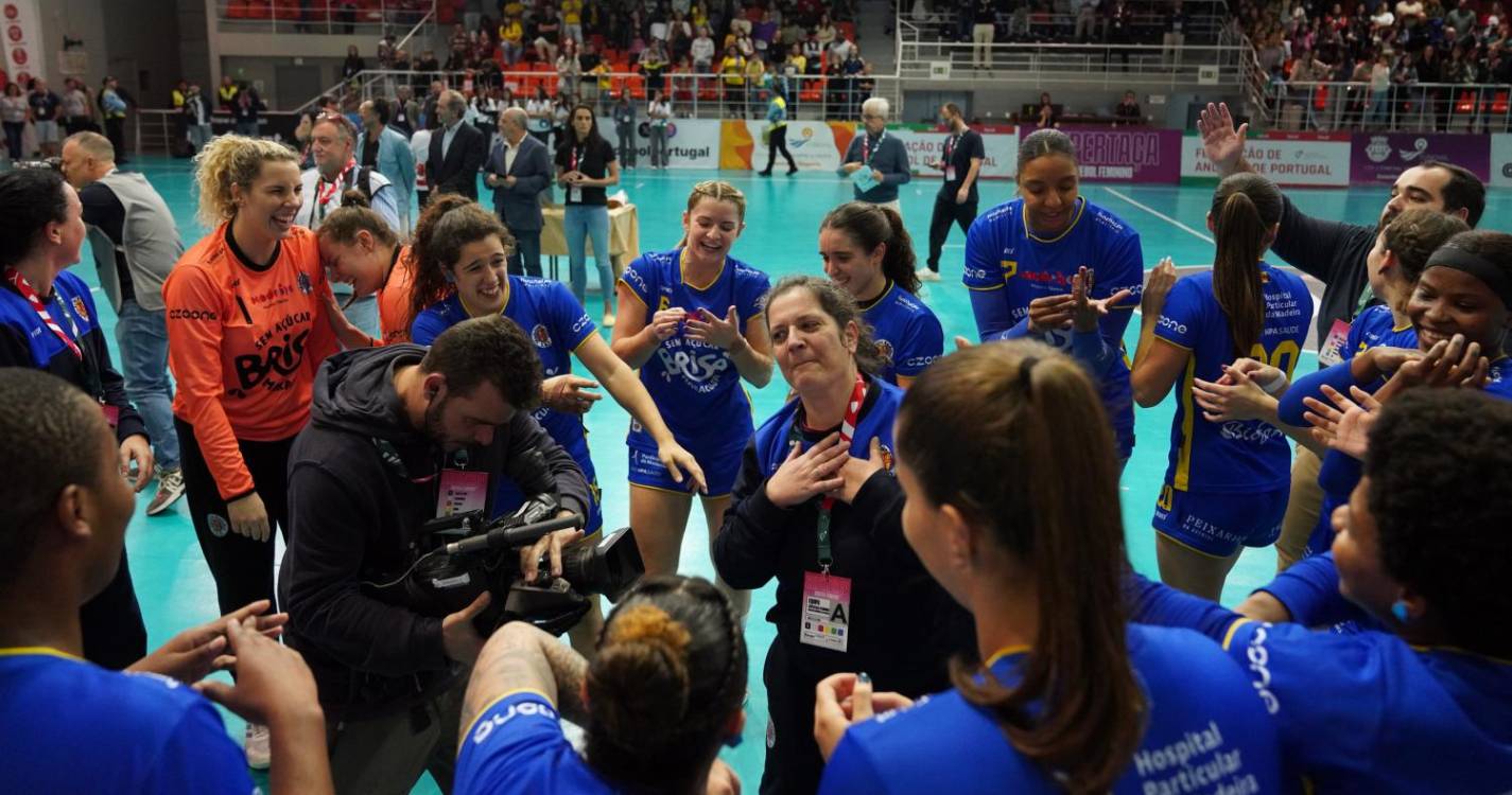 Veja algumas imagens da conquista da Supertaça pela equipa feminina do Madeira SAD