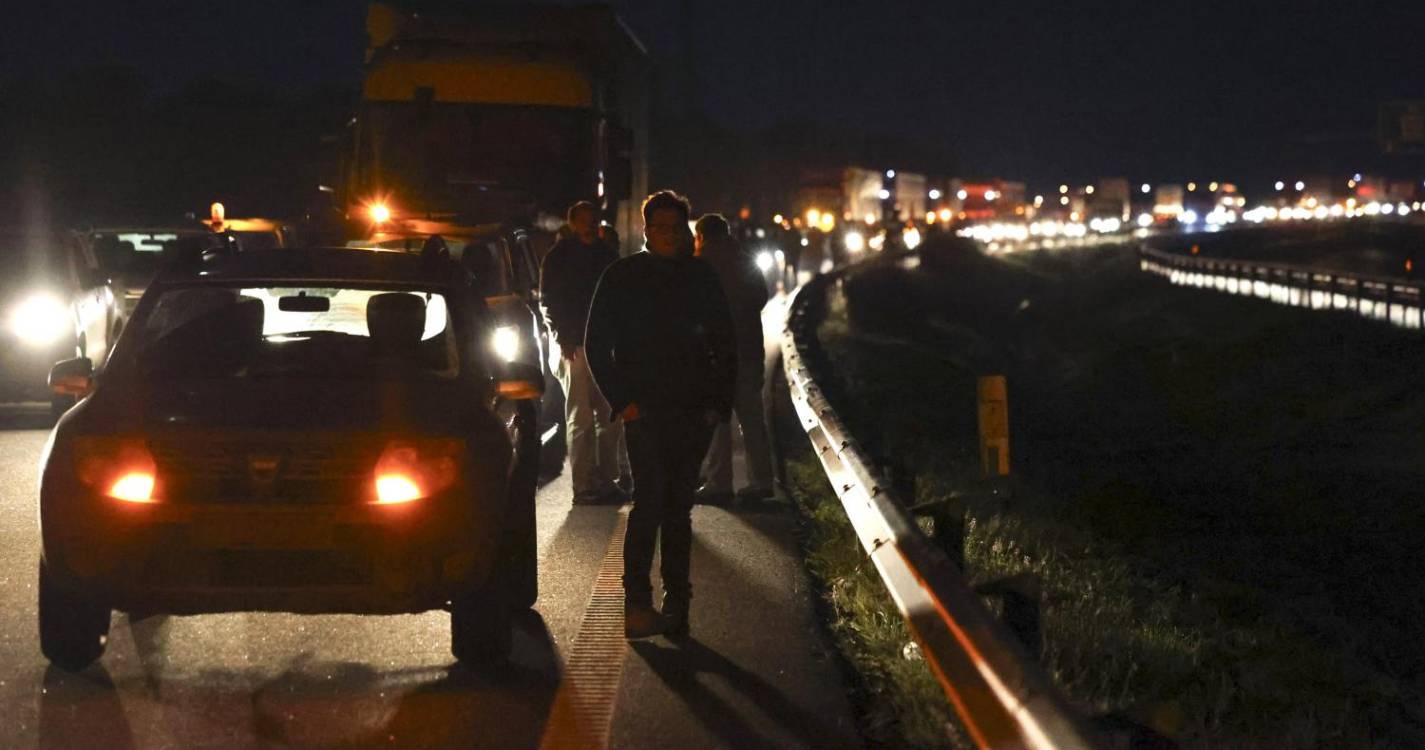 Agricultores portugueses saem à rua para protestar (com fotos)