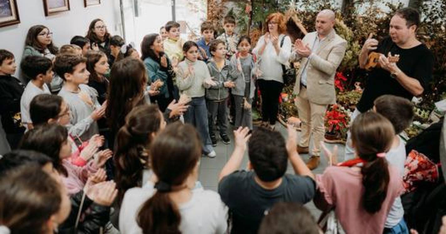 Santo Amaro encheu Junta de Freguesia da Ribeira Brava