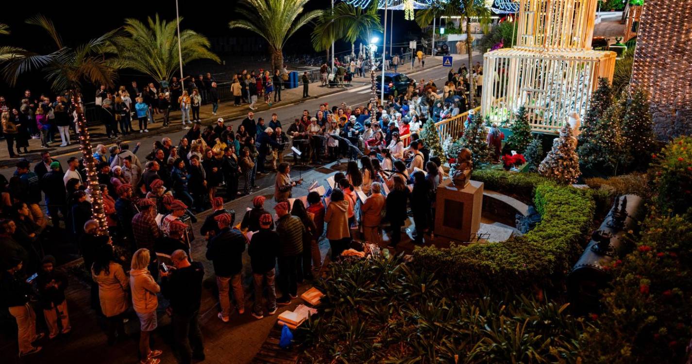 Calheta já vive a magia do Natal (com fotos)