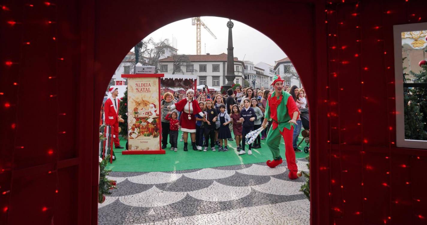 Pai Natal abriu Aldeia Natal no Funchal (com fotos)